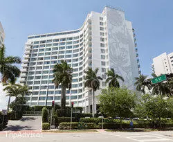 Miami Beach, FL 33139,1100 West AVE 520