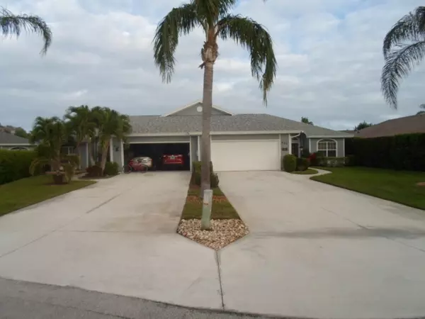 Vero Beach, FL 32962,620 W SW Pointe CT