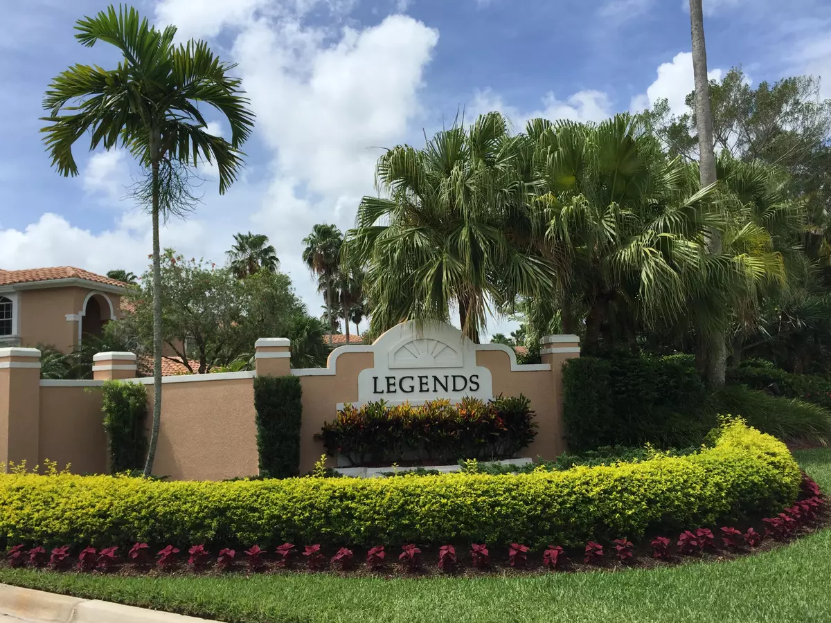 Palm Beach Gardens, FL 33418,125 Legendary CIR