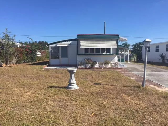 8139 SE Eagle AVE, Hobe Sound, FL 33455