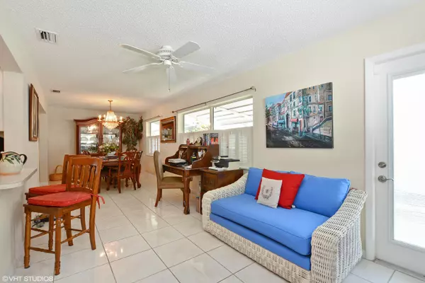 Boynton Beach, FL 33426,703 SW 16th ST