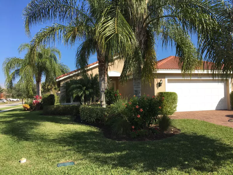 2698 SW Heron Bay LN, Vero Beach, FL 32962