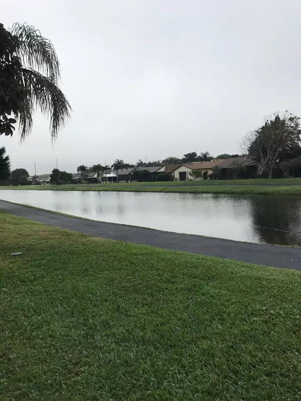 Boynton Beach, FL 33472,5246 Mirror Lakes BLVD