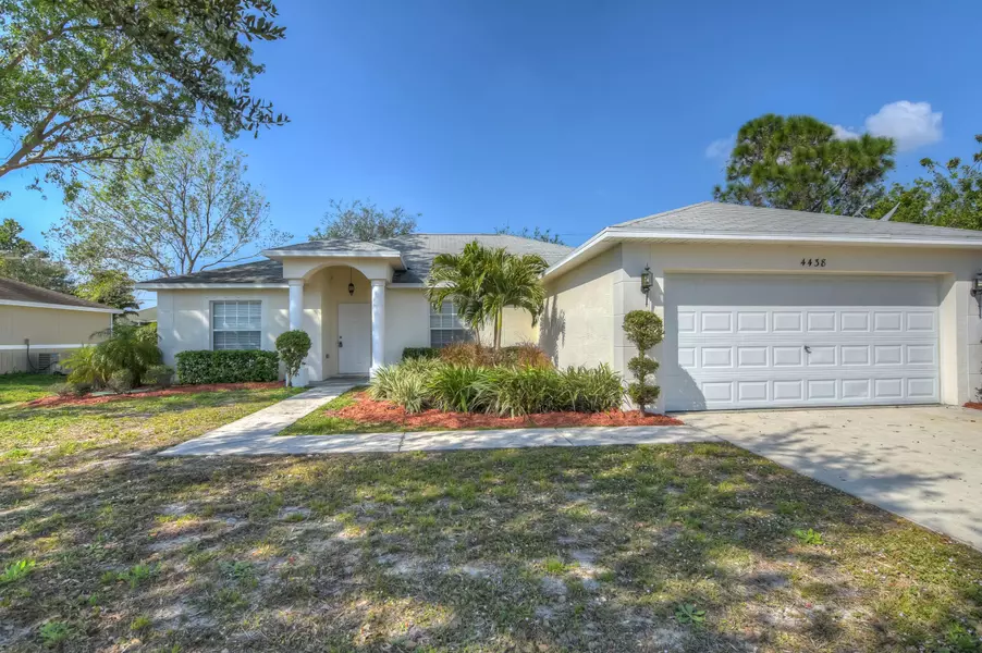 4438 SW Babylon ST, Port Saint Lucie, FL 34953