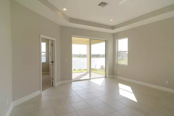 Port Saint Lucie, FL 34986,851 NW Leonardo CIR