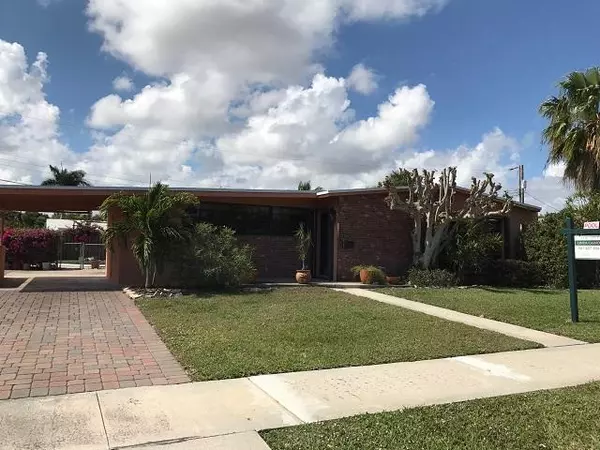 North Palm Beach, FL 33408,761 Westwind DR