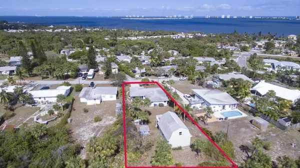 1276 NE Oceanview CIR, Jensen Beach, FL 34957