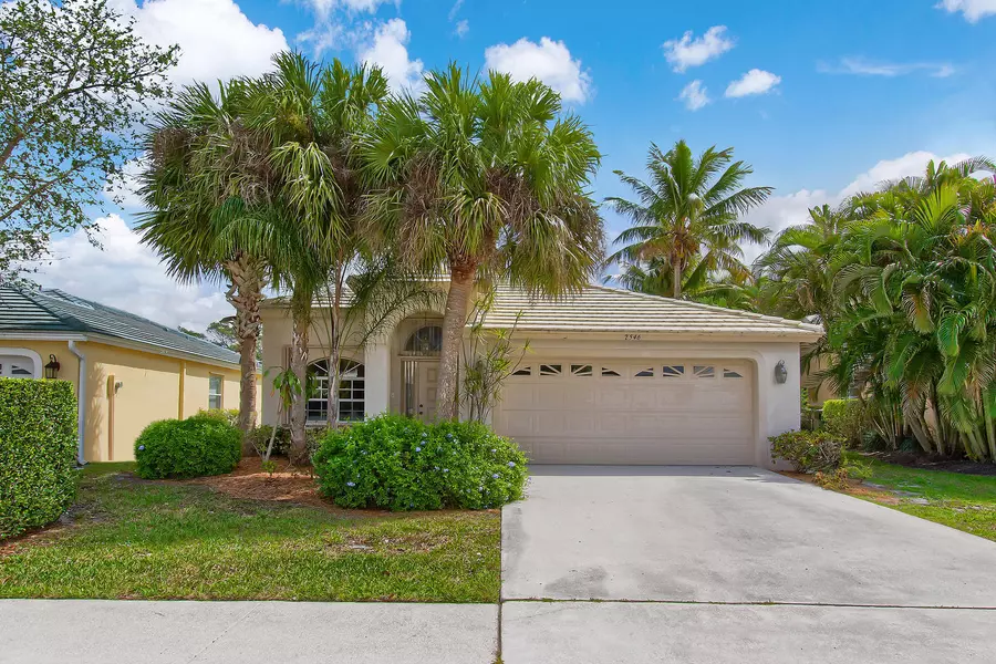 2546 Country Golf DR, Wellington, FL 33414