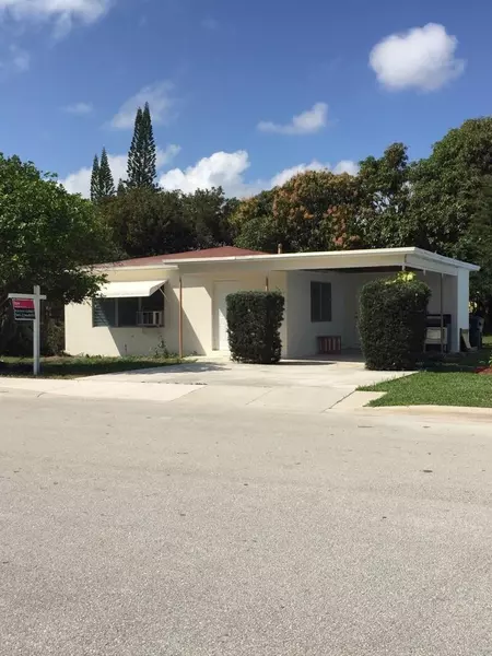 1413 N J TER, Lake Worth, FL 33460