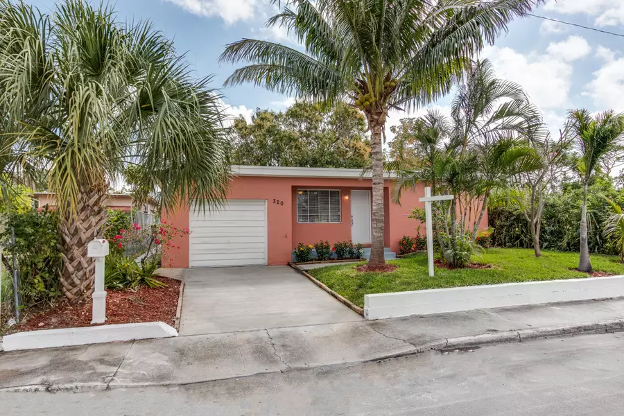 320 S C ST, Lake Worth, FL 33460