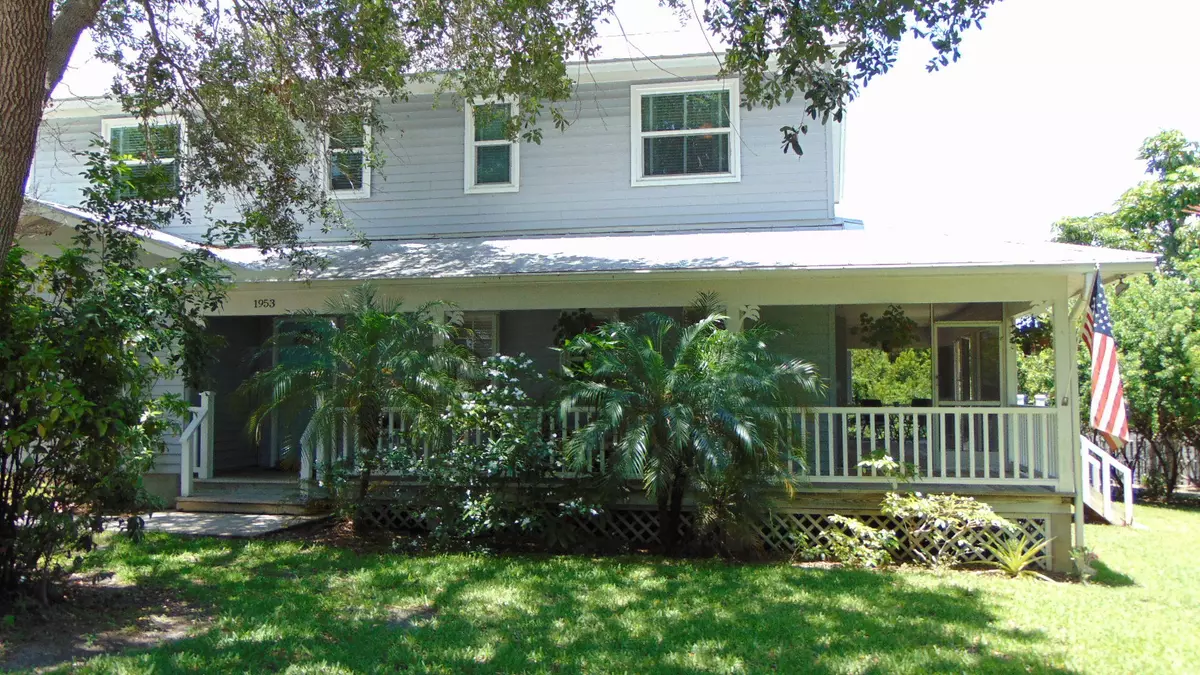 Jensen Beach, FL 34957,1953 NE Lake PL