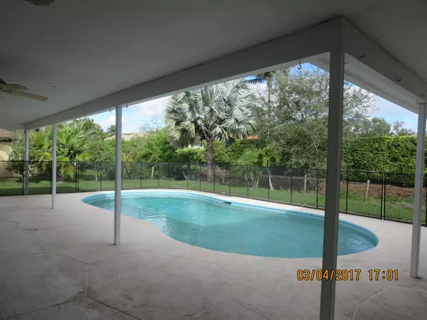 Tequesta, FL 33469,23 SE Turtle Creek