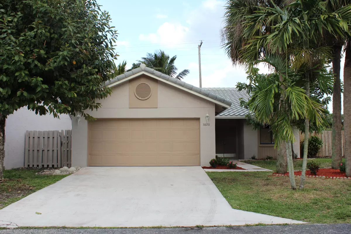 Lake Worth, FL 33463,5820 Strawberry Lakes CIR