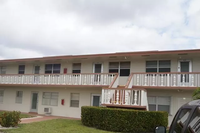 45 Coventry B, West Palm Beach, FL 33417