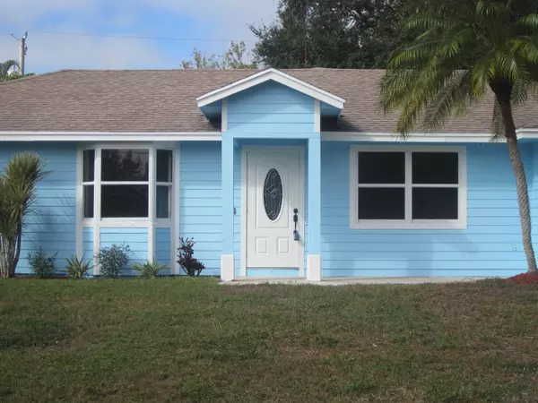 2544 SW Beverly ST, Port Saint Lucie, FL 34953