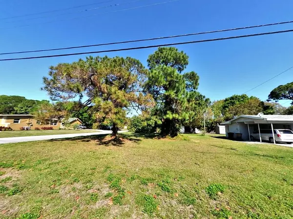 0 Howie DR, Fort Pierce, FL 34982