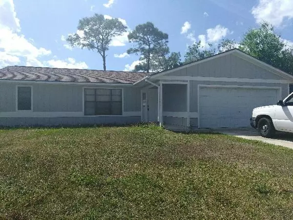 1632 SW Burlington ST, Port Saint Lucie, FL 34953