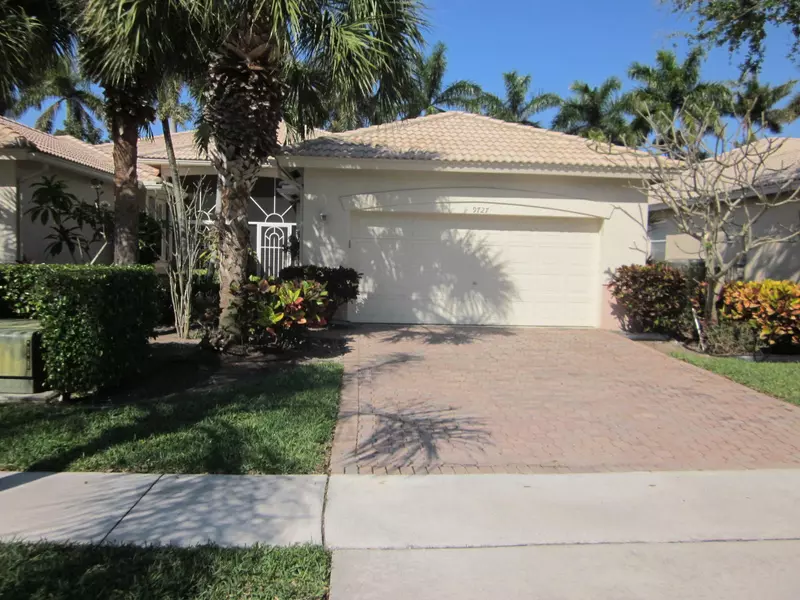 9727 S Crescent View Drive, Boynton Beach, FL 33437