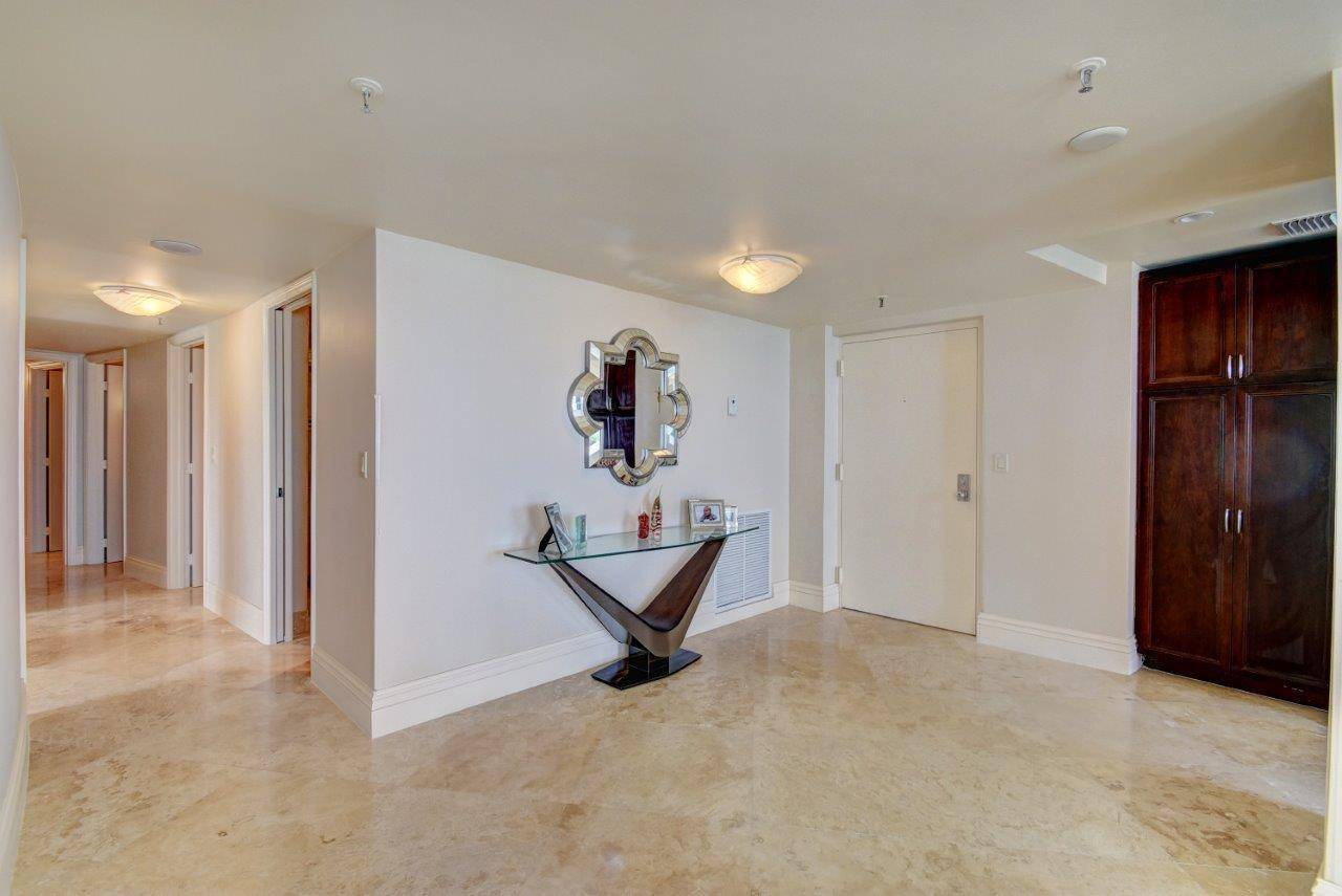 Palm Beach, FL 33480,3360 S Ocean BLVD 2 F I