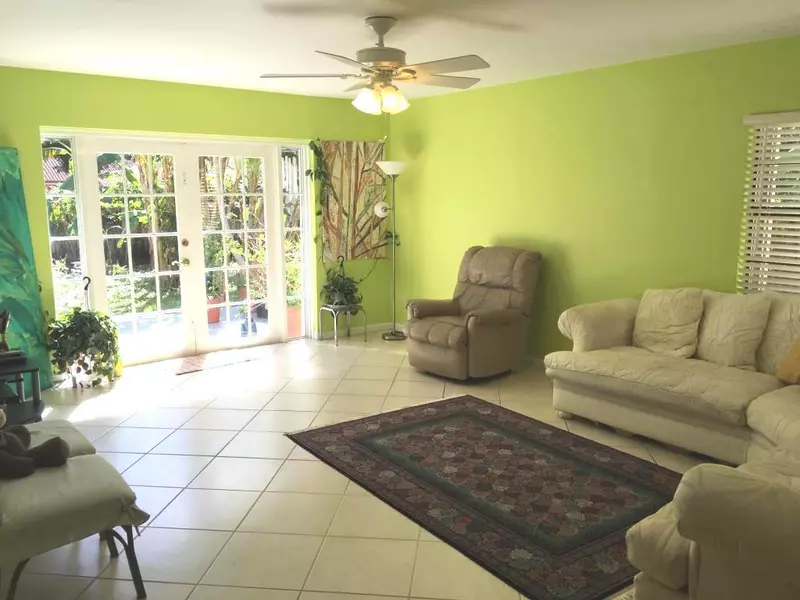 1435 NW 22nd AVE, Delray Beach, FL 33445