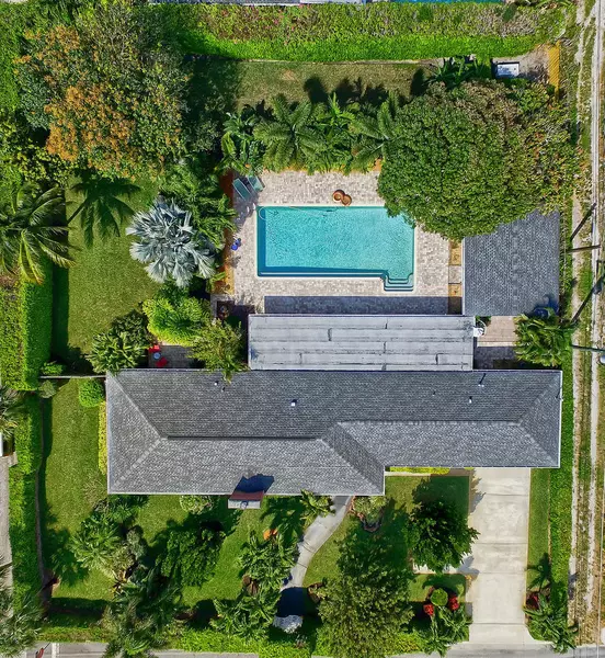 412 N 12th AVE, Lake Worth, FL 33460