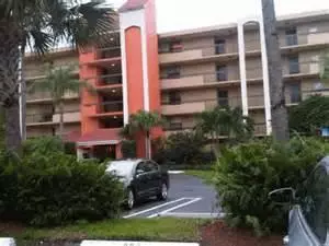 Delray Beach, FL 33444,950 Lavers CIR F107