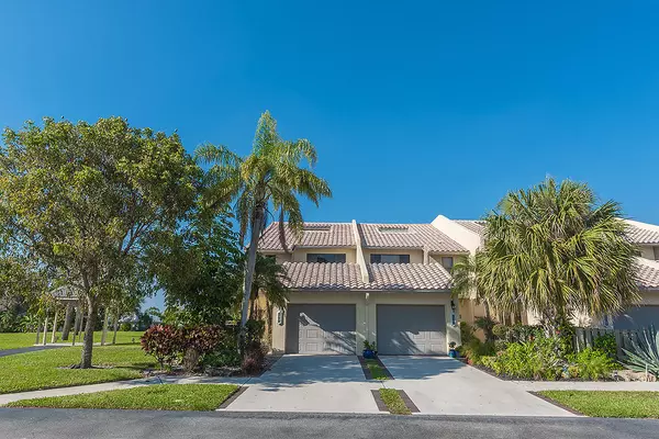 1897 Canterbury CIR, Wellington, FL 33414