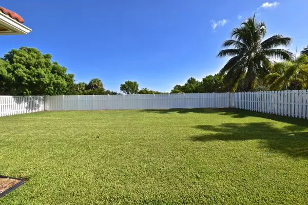 Lake Worth, FL 33463,6079 Indian Forest CIR