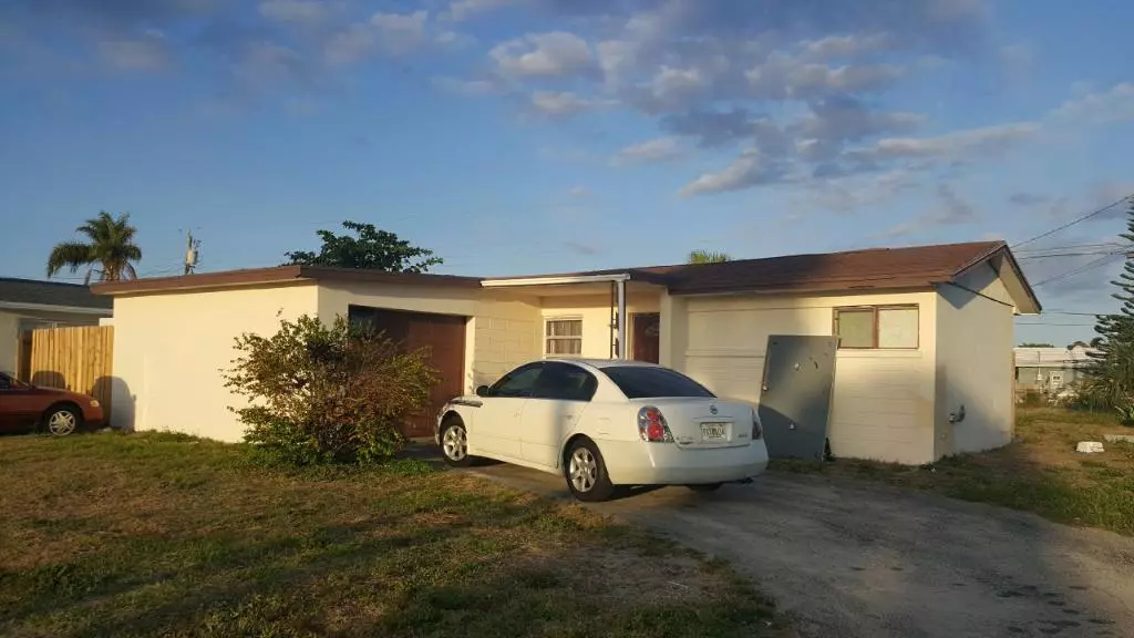 2260 Avenue H West, Riviera Beach, FL 33404