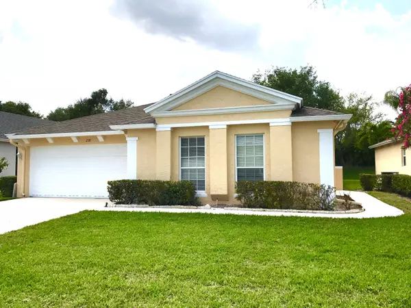 218 SW Lake Forest WAY, Port Saint Lucie, FL 34986