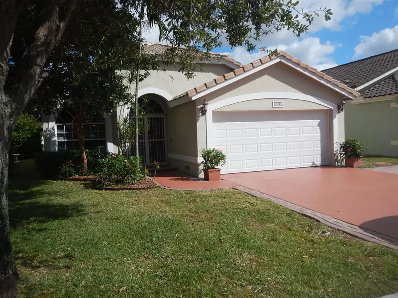 740 Lake Wellington DR, Wellington, FL 33414