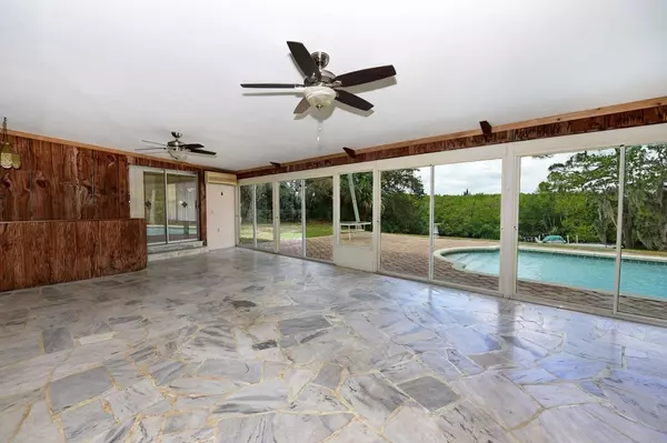 Palm City, FL 34990,826 SW Magnolia Bluff DR