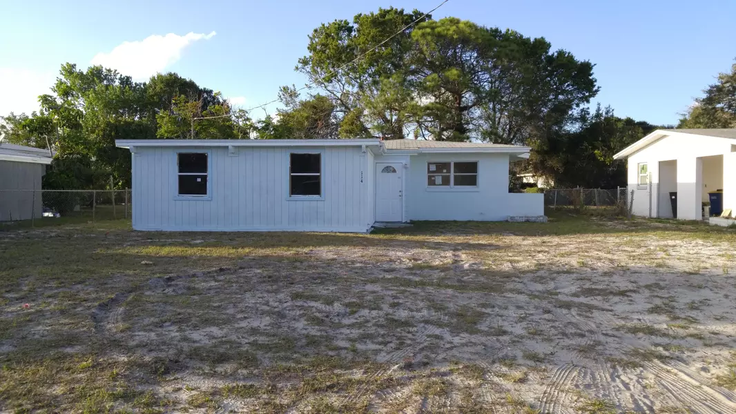 114 Maple AVE, Fort Pierce, FL 34982