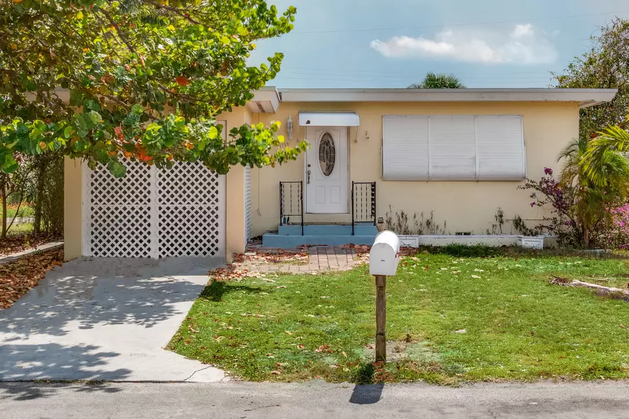 1718 N N ST, Lake Worth, FL 33460