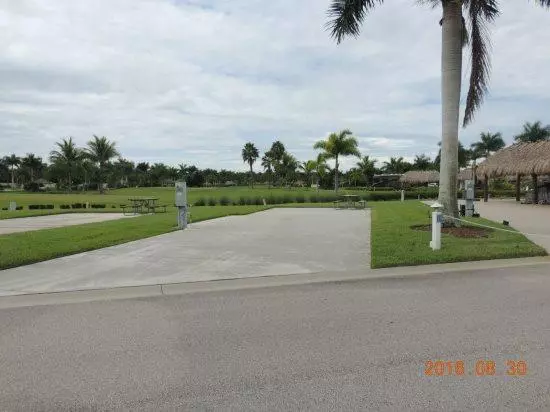 Port Saint Lucie, FL 34986,230 NW Hazard WAY