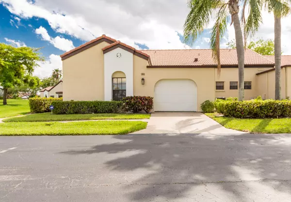 8199 Mooring CIR, Boynton Beach, FL 33472