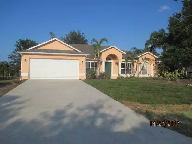 4025 SW Kadlic ST, Port Saint Lucie, FL 34953