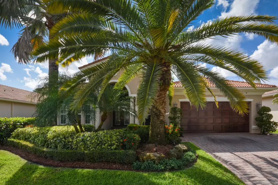 8084 Laurel Ridge CT, Delray Beach, FL 33446