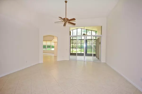 Lake Worth, FL 33467,8691 Tierra Lago CV