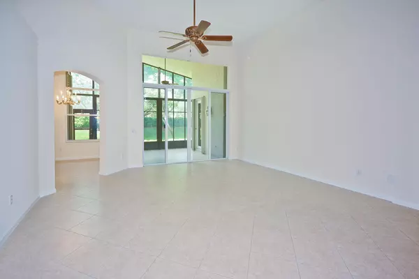 Lake Worth, FL 33467,8691 Tierra Lago CV