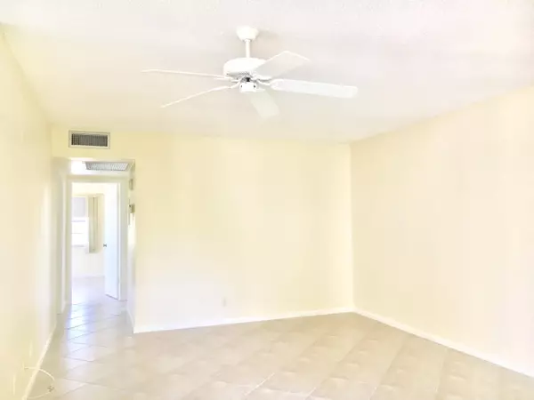 Boca Raton, FL 33434,248 Suffolk F