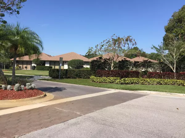 Palm Beach Gardens, FL 33418,714 Club DR