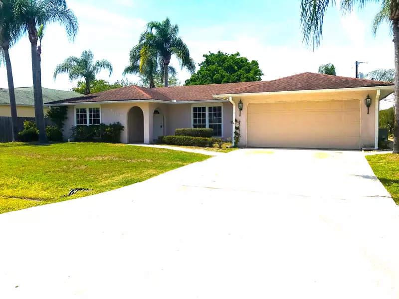 109 NE Surfside AVE, Port Saint Lucie, FL 34983