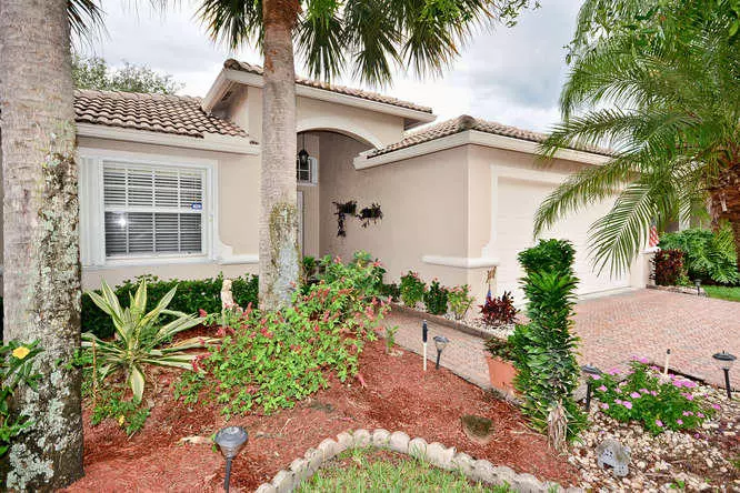 8219 Duomo CIR, Boynton Beach, FL 33472