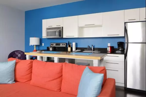 Miami Beach, FL 33141,7734 Abbott AVE 104