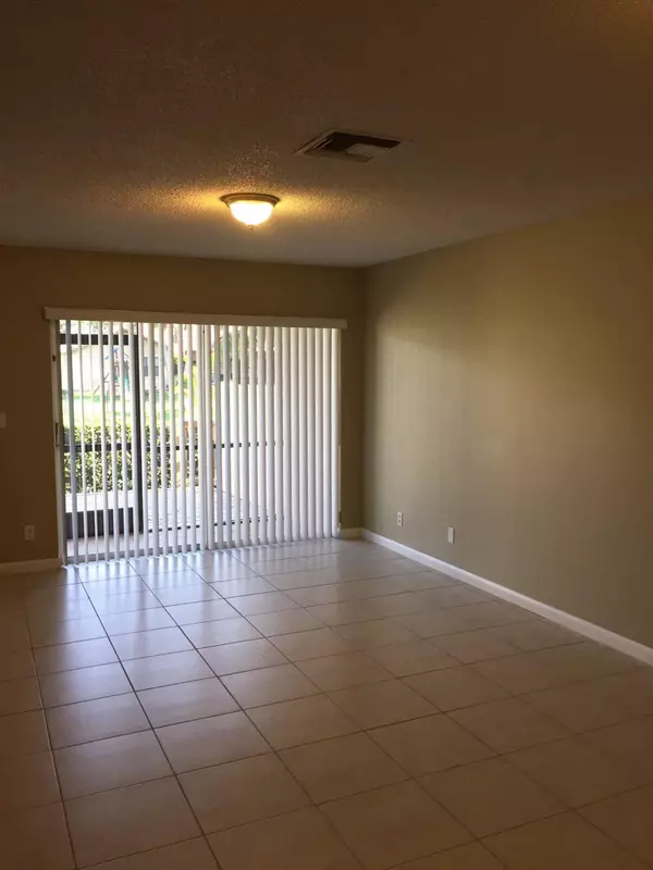 Coral Springs, FL 33071,10864 Cypress Glen DR