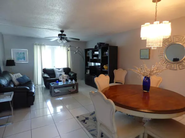 Boynton Beach, FL 33435,2615 NE 3rd CT 309