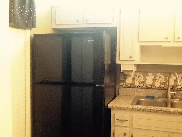 Lake Worth, FL 33461,2616 N Garden DR 112