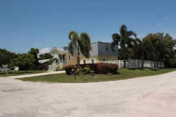 Lake Worth, FL 33462,6677 Florida DR