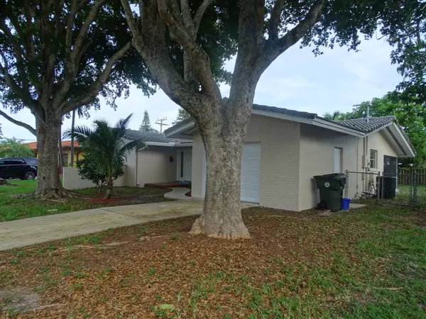 Boca Raton, FL 33486,928 SW 5th ST